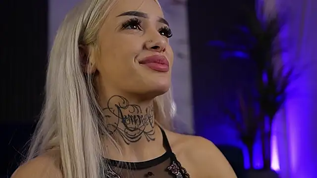 blondie_muller Live XXX Chat