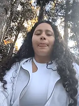 Yaya_watson's Live XXX Chat