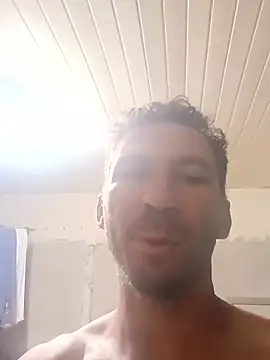 RobertoLuiz84's Live XXX Chat