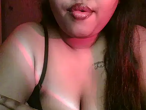 sonal-6 Adlı Modelin Canlı XXX Sohbeti