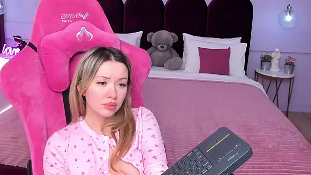 CassieTayllor: απευθείας συνομιλία ΧΧΧ