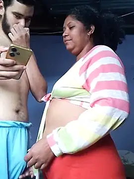 Isabel_and_Heckler Adlı Modelin Canlı XXX Sohbeti