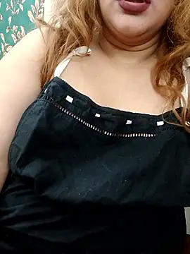 Queen-Naina Chat XXX live