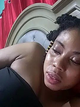 HONEYSWEETS_LIVEのライブXXXチャット