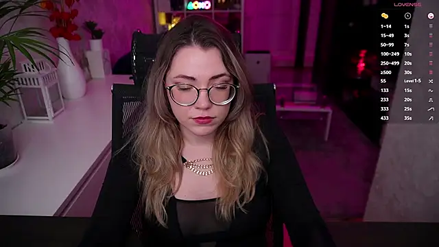 RemyCuteのライブXXXチャット