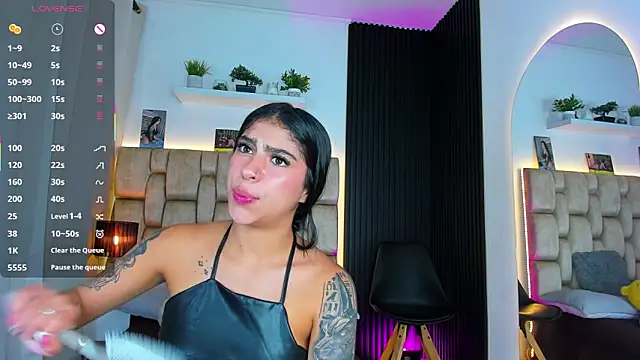 little_sophie18's Live XXX Chat