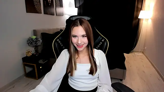 EllaCurtis' Live XXX Chat