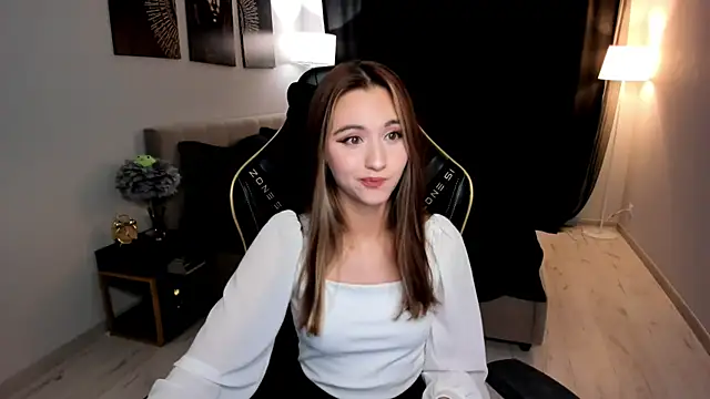 Chat +18 de EllaCurtis ao vivo