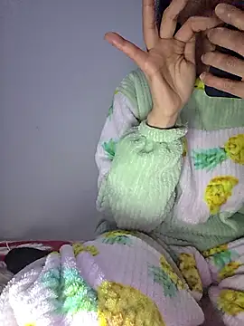 XXX chat uživo modela altinya