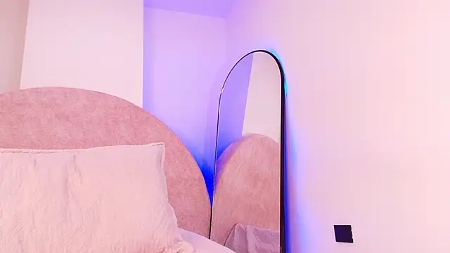 دردشة lilylovely_ الجنسية المباشرة