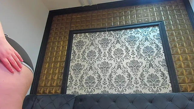 LissaBigTittsのライブXXXチャット