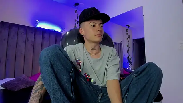 Nascary_Fox: онлайн-секс-чат