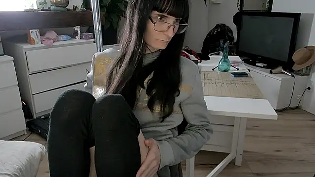 CeriseLapine's Live XXX Chat