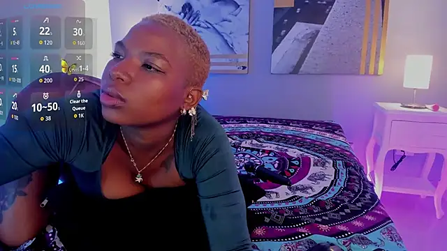 Chat XXX en directo de KenyaMystic