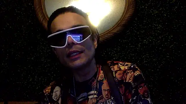 StuntingSpunMarine69 Show in webcam