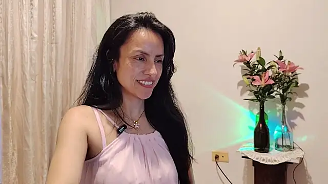 Bella_Exhibition Chat XXX live