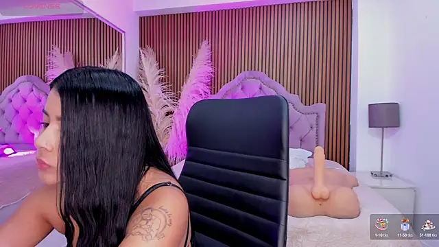 SelenaStonne's Live XXX Chat