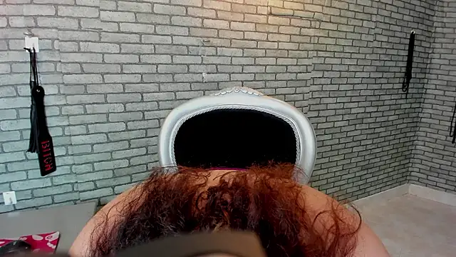 Chat +18 de Briana_24 ao vivo