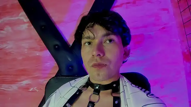 Eliot_X's Live XXX Chat