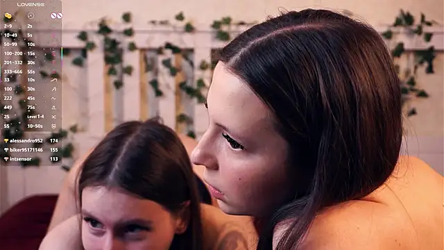 GabrielleLynchard live XXX chat