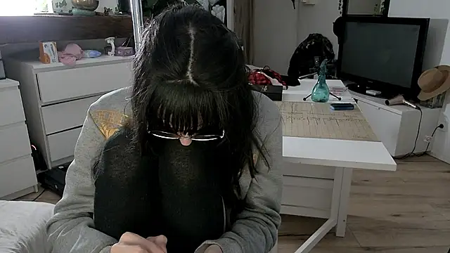 CeriseLapine Chat XXX live