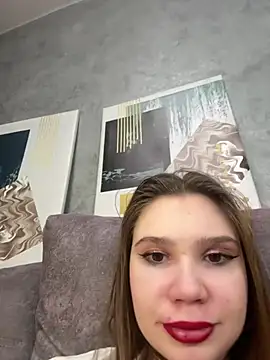 SlyFoxTales_'s Live XXX Chat