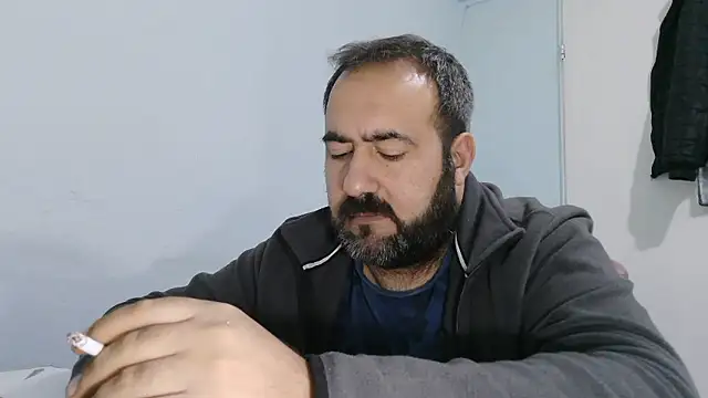 big_snakee 即時 XXX 聊天