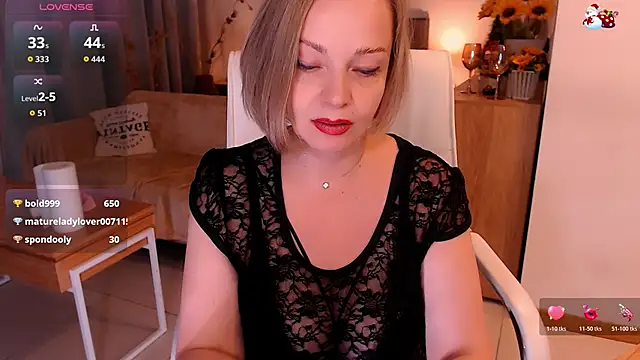 Tilly_Eliot: απευθείας συνομιλία ΧΧΧ