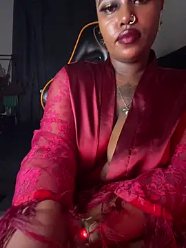 QUEEN_NOBUHLE_777 Chat XXX in diretta