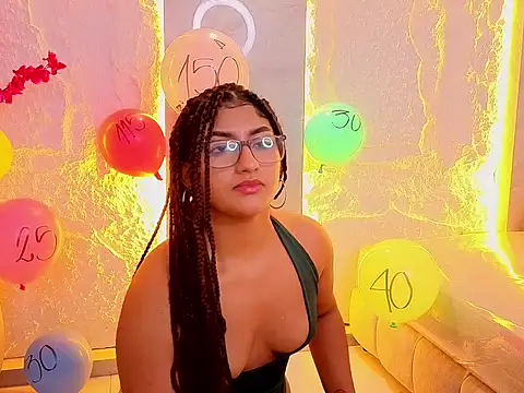 isabella_tp Adlı Modelin Canlı XXX Sohbeti