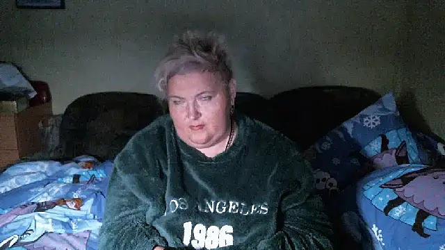 Lana555: онлайн-секс-чат