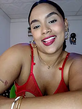 Chat XXX ao vivo de victoria_roussee