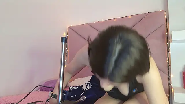 eva_sin18 élő XXX-chatje