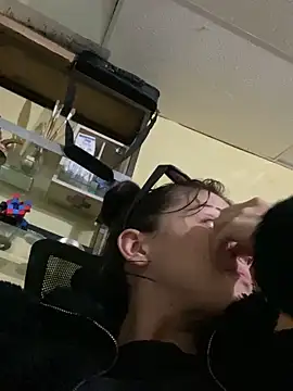 Chat XXX en directo de val_zx