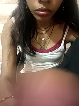 Pokazy przed kamerką – Hot_Lyla_baby