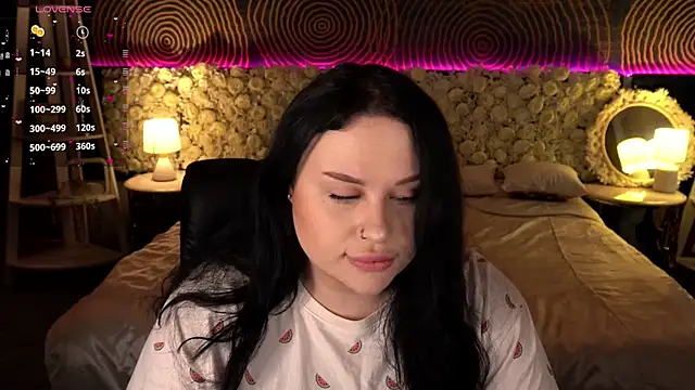 SerahMirabeli's Live XXX Chat