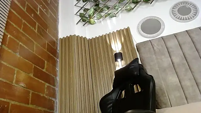 estrella_gold's Live XXX Chat