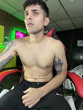 JustynAle2025のウェブカメラショー