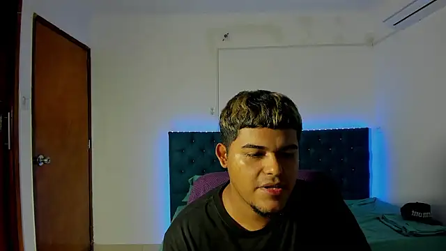 jordan_colman's Webcam Show