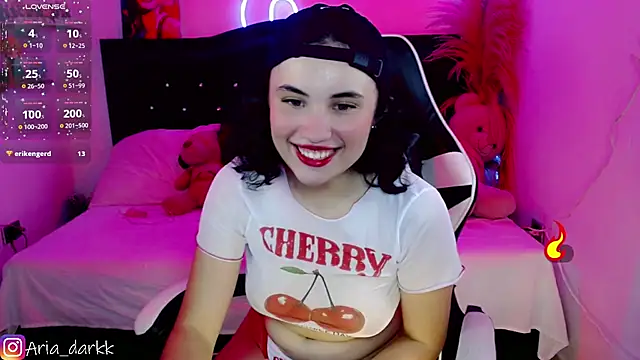 AriaDark's Live XXX Chat