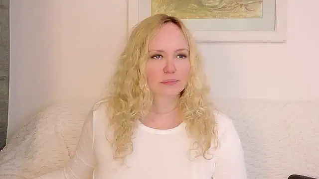 Sarah4you's Live XXX Chat