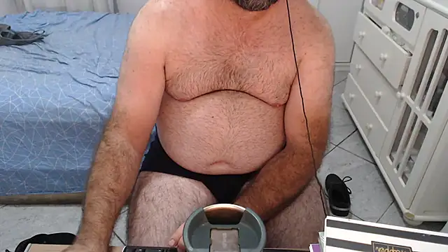 MysterBearMG's Live XXX Chat