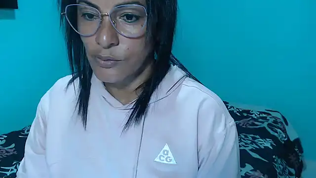 kateleyagrey's Live XXX Chat