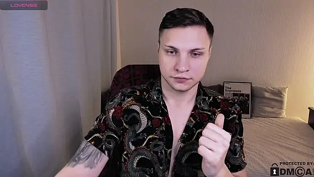 handsome_guy01: απευθείας συνομιλία ΧΧΧ