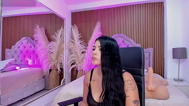 SelenaStonne 现场XXX聊天