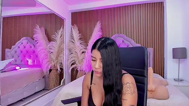 Онлайн чат XXX SelenaStonne