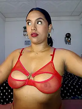 victoria_roussee live XXX chat