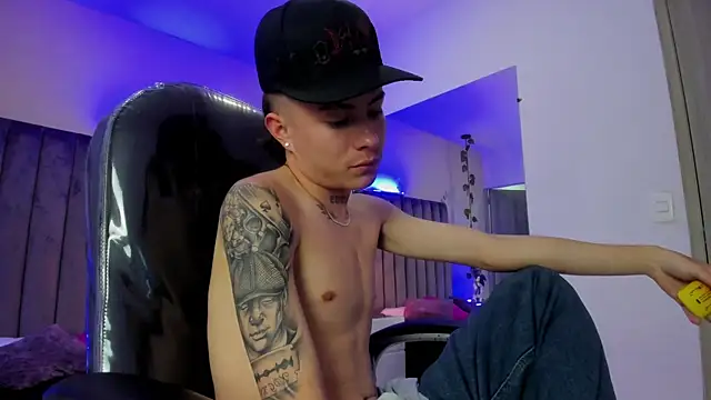 Nascary_Fox's Live XXX Chat