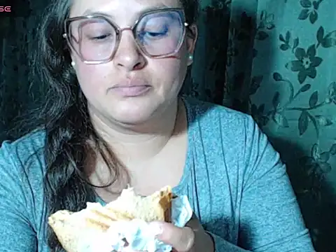 Онлайн чат XXX Sarah_Boobs_