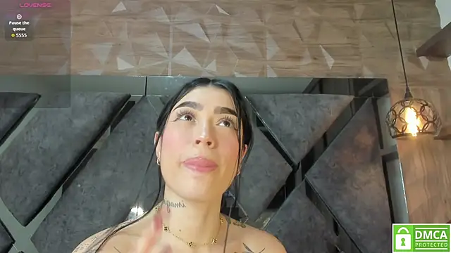 Scarlet__Jones_'s Live XXX Chat